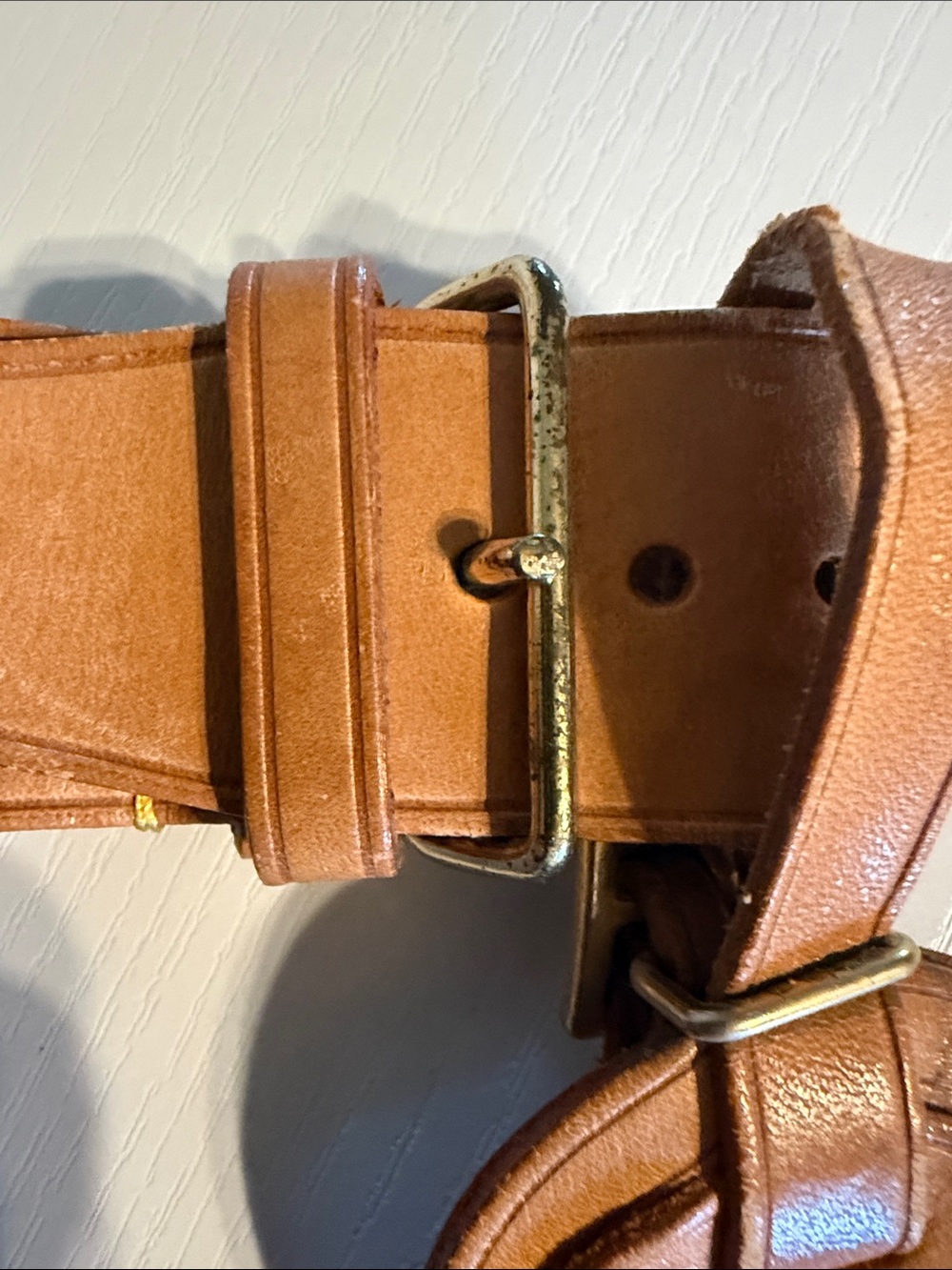 Louis Vuitton Tan Leather Luggage Tag with Stitched Trim - Picture 3 of 5